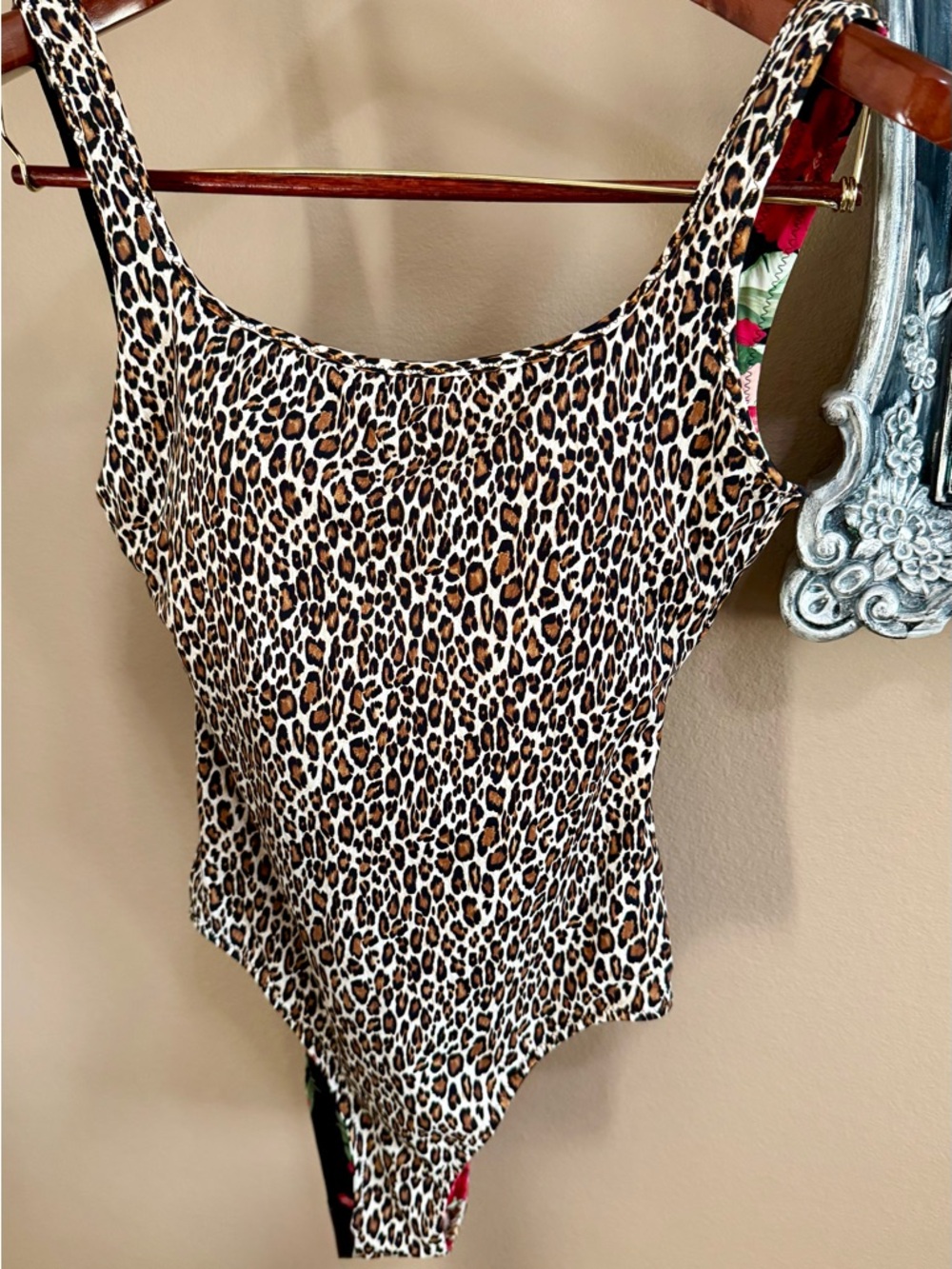 Tommy Bahama Lily Cat Rev tank 1PC 18834-Black Rev